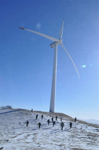 재)한국글로벌재단은 입시와 경쟁에 매몰된 청소년들에게 자연친화적인 호연지기로 열정의 도전정신, 창의 개척정신, 배려와 상호협력으로 인성을 함양하도록 돕고 있다