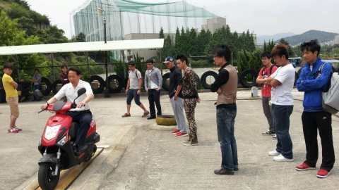 동명대, 외국인유학생 운전면허취득 및 범죄예방교육 장면1