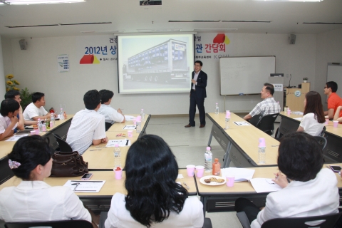 한국보건복지인력개발원(원장 이상용) 대구사회복무교육센터(센터장 최익정)은 비자발적 특성을 지닌 사회복무요원(교육생)의 효과적인 교육방안 마련을 위해 지난 6월 7일 외래강사 및 실습간담회를 개최했다.