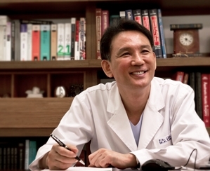 바오성형외과 배경태 원장