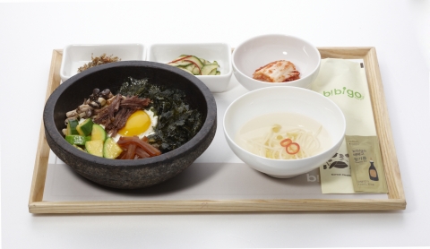 비비고 장조림 돌솥 비빔밥