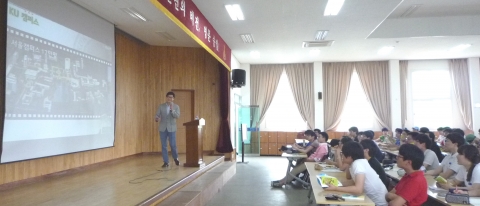 건국대가 인천 대구 천안 광주 부산 등 지역별 거점 고교를 직접 방문해 진로탐색 기회를 제공하고 진학지도와 입시설명을 하는 ‘찾아가는 대학 진락진로상담’(KU 아웃리치(Out Re