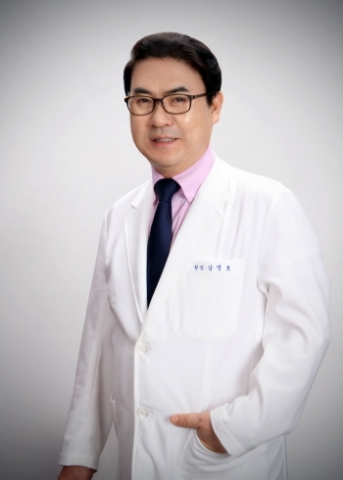 리센트의원 김영호 원장