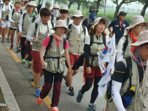 학생들과 국토장정을 3시간여동안 함께 한 동명대학교 설동근 총장 4