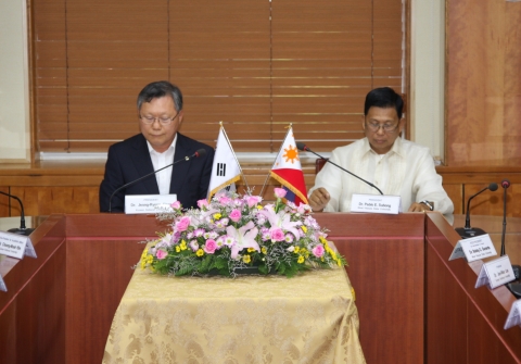 웨스트비사야스주립대학교 파블로 수봉 총장 일행이 7월 23일(월) 3박4일의 일정으로 군산대학교를 방문했다.