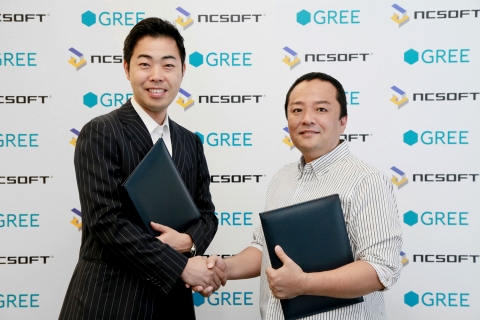 (좌) GREE Korea Inc. 아마노 유스케 대표, (우) 엔씨소프트 글로벌비지니스센터(GBC) 김택헌 전무