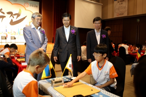대한생명(www.korealife.com)은 바둑 꿈나무들의 축제, ‘제12회 한화생명배 세계어린이 국수전’ 결선을 8월 8일(수) 63빌딩 별관 그랜드볼룸에서 개최했다.