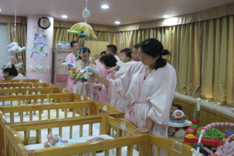 서울영아일시보호소 아기돌보기 자원봉사
