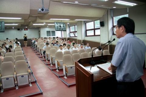 22일 충남지방공무원교육원에서 열린 '충남 농산물 산지유통 발전방안 모색 전략워크숍' 모습