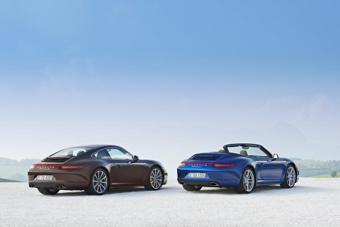 Porsche 911 Carrera 4 and 4S