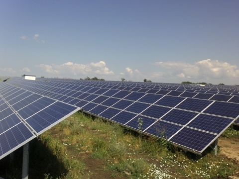 LG CNS가 불가리아 얌볼 지역에 구축한 태양광 발전 시스템 전경