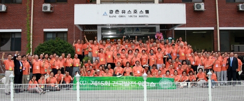 건국대총동문회(회장 김순도)는 9월 8~9일 1박 2일간 강촌유스호스텔에서 각계 동문과 학교 관계자 등 200여 명이 참석한 가운데 제15회 ‘건국발전 워크숍’을 개최했다.