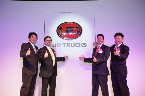 볼보그룹 산하의 UD트럭코리아(UD Trucks Korea)는 19일 서울시 여의도에 위치한 ‘서울 마리나 클럽&요트’에서 진행된 UD트럭 브랜드 출범식에서 브랜드 로고를 선보이