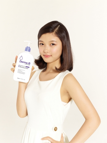 네오팜의 온가족 보습제 ‘더마-비(Derma-B)’는 건조한 가을, 우리가족의 집중 보습을 위한 ‘인텐시브 모이스처라이저’를 출시했다.