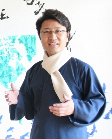 세계평화작가 한한국, 책 '평화대통령 한한국' 출간과 동시에 독서대상 선정되다.