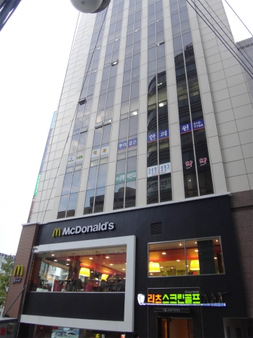드라마치과 강남점 외부