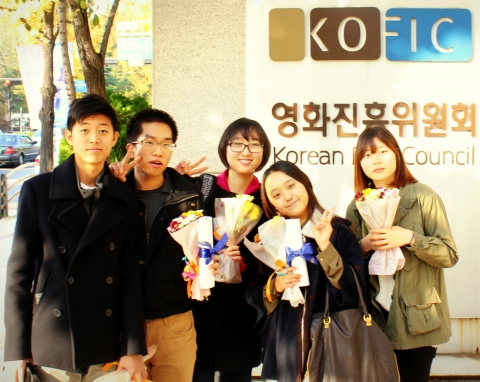왼쪽두번째 건국대 박기용학생