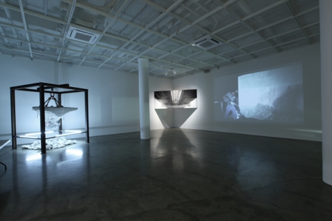 지난 8일 아트사이드 갤러리에서 장재록 개인전 'Memento of Momentum'이 오픈했다.