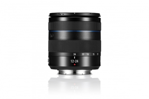NX 시리즈 미러리스 카메라용 교환렌즈 12-24mm 제품 이미지
