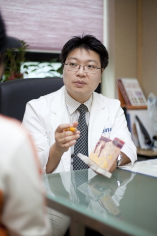 피부과 전문의 최우석 원장