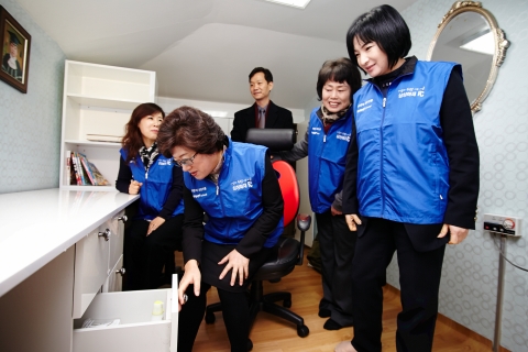 장애인먼저실천운동본부-삼성화재RC, 부산서 '500원의 희망선물' 입주식 개최