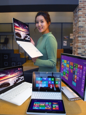 LG전자가 내달 美 라스베이거스에서 열리는 'CES 2013'에 풀HD 고선명 울트라북 Z360을 비롯한 2013년도 PC 전략제품을 대거 전시한다. 모델이 여의