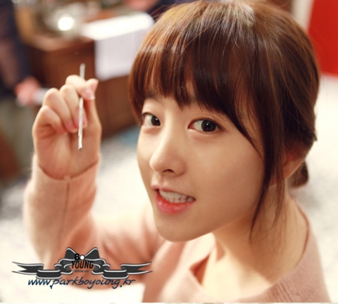 티타임 즐기고 싶은 여자 1위 박보영 – 출처 ‘박보영 공식 홈페이지’