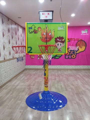 &#039;아이슈토&#039; 농구대 사진