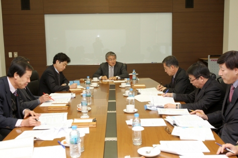 포항시가 2013년도 주요 업무에 대해 국별 실행계획 보고회를 가졌다.