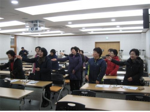 함양군 백현권역이 지난 21일 대평 두레원 운영 과정교육을 시작으로 본격적으로 주민교육을 실시했다.