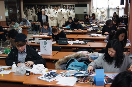 2012학년도 2월 미술특기 장학생 전형모습