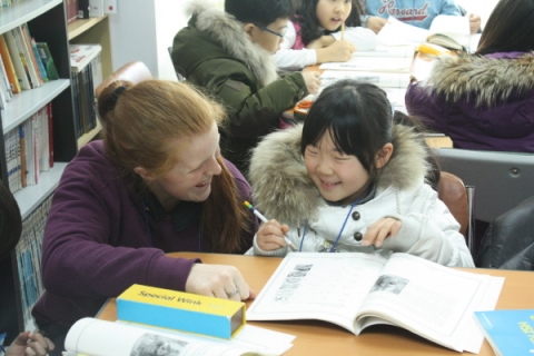 호주 선교사들과 함께 즐겁고 자연스럽게 영어를 배우는 시간을 가졌다