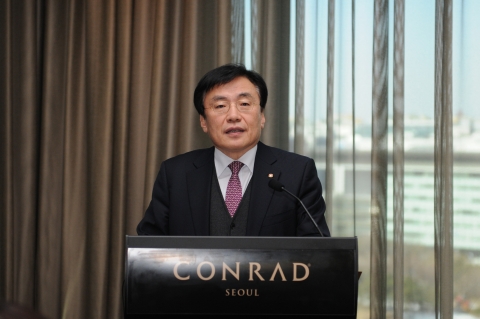 19일 열린 기자간담회에서 공제회의 올해 자산운용계획 및 투자전략을 설명하고 있는 한국교직원공제회 김정기 이사장.