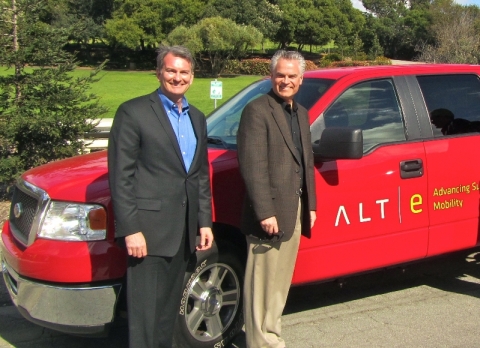 미국투자이민 프로그램을 진행하고 있는 전기차 유망기업 알트이사의 존토마스 CEO(왼쪽).