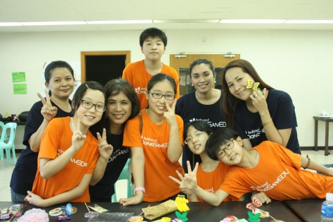 동산에듀 필리핀 영어캠프 선생님들과 함께 한 모습