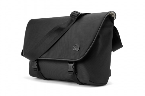 미국의 프리미엄 노트북 가방 브랜드 부크(Booq)가 방탄 소재로 만든 노트북 가방 ‘보아 커리어(Boa Courier)’를 출시한다.