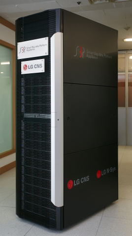 SBP 어플라이언스 서버 모습. LG CNS는 국내 최초로 HW/SW 일체형 빅데이터 분석 플랫폼인 ‘스마트 빅데이터 플랫폼 어플라이언스(Smart Big data Platform Appliance, 이하 SBP 어플라이언스)’를 출시했다.