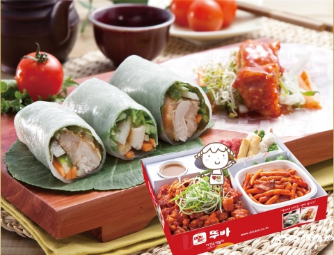 ‘쌀피에 싸먹는 웰빙 쌈치킨’ 뚜바치킨앤떡볶이