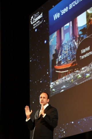 28일 삼성동 코엑스에서 개최되고 있는 ‘시스코 커넥트 코리아 2013’ 컨퍼런스에서 하이메 바예스 사장이 키노트 스피치를 하고 있다.