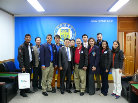 국제로터리(Rotary International) 연구교환단(GSE) 일행이 지난 3월 29일 군산대학교를 방문하였다.