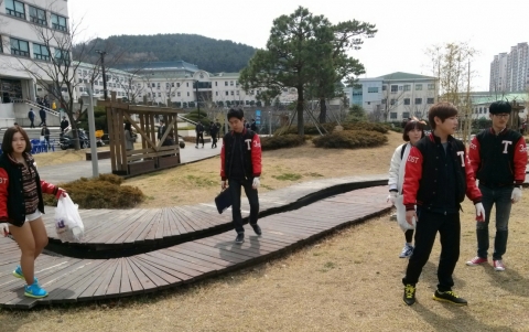 동명대 클린캠퍼스 운동 장면 3