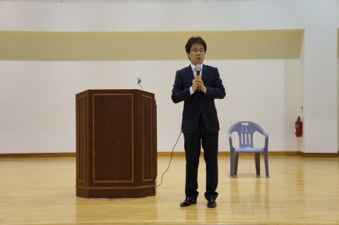 김광배 대구경북패션사업협동조합 이사장이 특강을 진행하고 있다