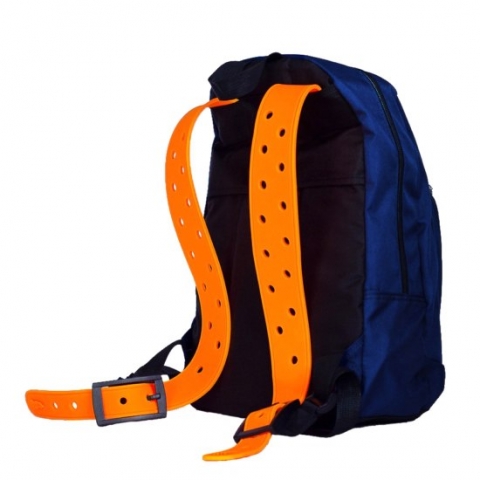 롯데닷컴은 13일 커스텀 백팩 ‘스퀴드(SQUID)’를 단독 런칭 했다. 스퀴드는 미국 플로리다에서 2010년 탄생한 브랜드로, 가방 어깨 스트랩을 쉽게 교체할 수 있어 가방 하나로 다양한 스타일을 연출할 수 있는 것이 특징이다.