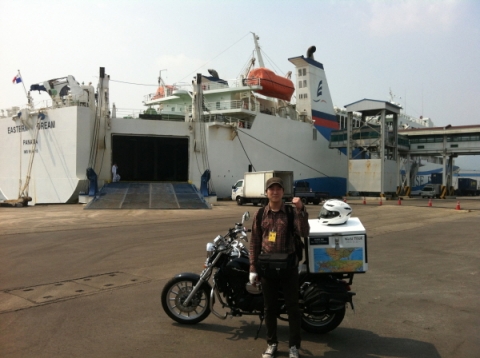 건국대 이정호 학생(26, 사학과 4)이 전 세계의 문화를 탐방하고 대한민국을 세계에 알리기 위해 ‘유라시아 횡단’ 도전에 나섰다. 4개월간 홀로 2만3000km를 국산 바이크로 