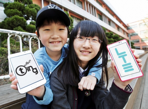 SK텔레콤이 젋은 층 고객들의 라이프 스타일을 반영한 특화 멤버십 서비스 T멤버십 눝과 청소년 대상 LTE 3종 혜택 팅(Ting) 패키지로 1020세대 고객의 마음 잡기에 나선다