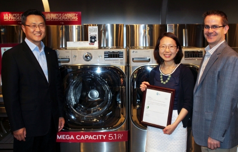 LG전자 세탁기가 세계 최초로 미국가전제조사협회(AHAM, Association of Home Appliance Manufacturers)가 주관하는 지속가능성 인증을 획득했다. 