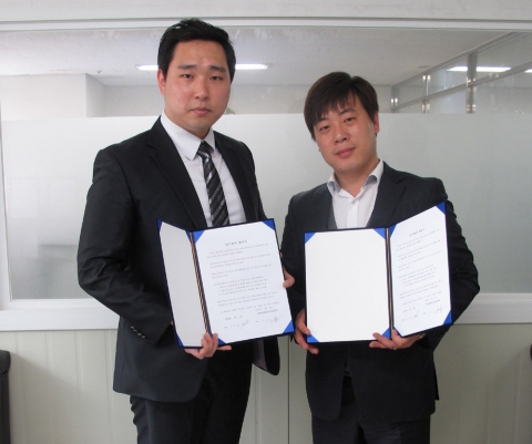 바이럴 마케팅 전문 리얼로거코리아와 학원광고 전문 아이삭은 최근 업무협약을 맺고 서로 상생하는 기업모델을 만들기로 했다.