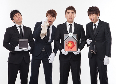여드름 장례식 장면 촬영 중인 이문재, 서태훈, 정승환, 이상훈