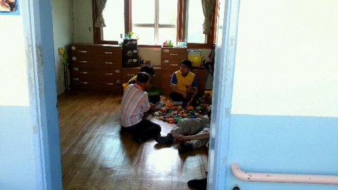 한국보건복지인력개발원은 5월 24일 공공기관의 사회공헌과 소외계층 나눔문화 실천을 위해 노사가 함께하는 KOHI 사랑 나눔! 희망 나눔! 행사를 펼쳤다.
