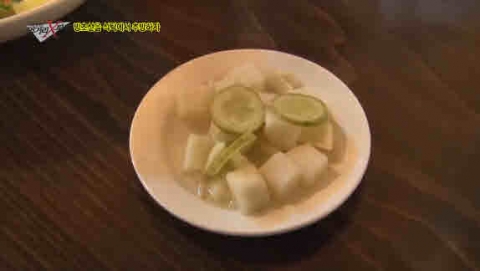 다기야의 발효식초로 제조된 허브무가 이영돈PD의 먹거리X파일에서 집중 조명되었다.